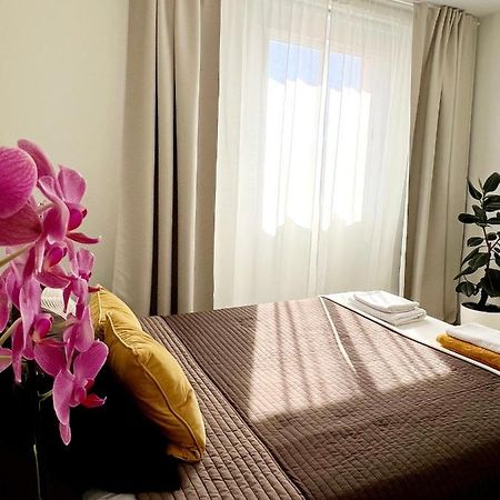 Cozy Modren Apartment On Malvarrosa Beach Βαλένθια Εξωτερικό φωτογραφία