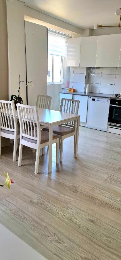 Cozy Modren Apartment On Malvarrosa Beach Βαλένθια Εξωτερικό φωτογραφία